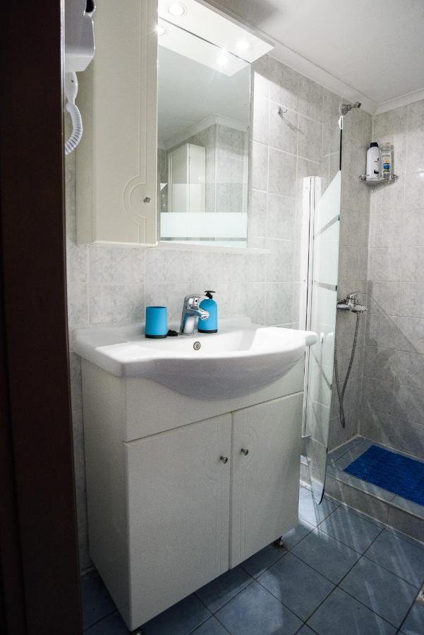 Salonika Downtown Spacious Apartment Thessaloníki Exteriör bild